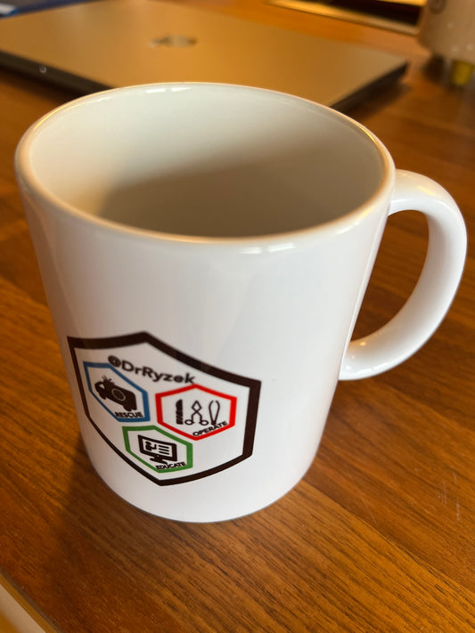 Tasse mit Dr. Ryzek Design